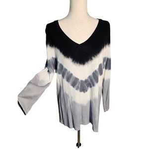 Super Soft V-Neck Tie-Dye Women's Rayon Spandex Top by Cable and Gauge Size Larg